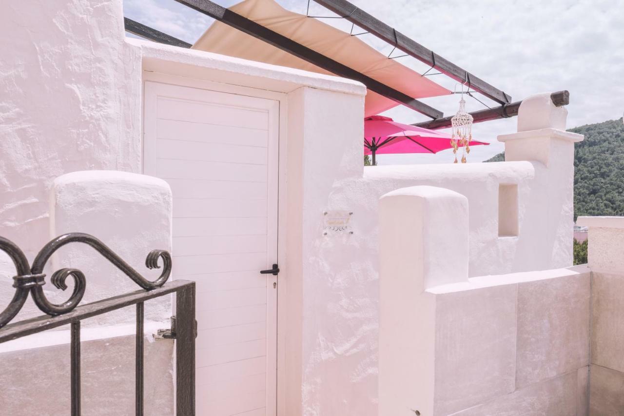Apartamentos Catharina Maria カラ・ロンガ エクステリア 写真
