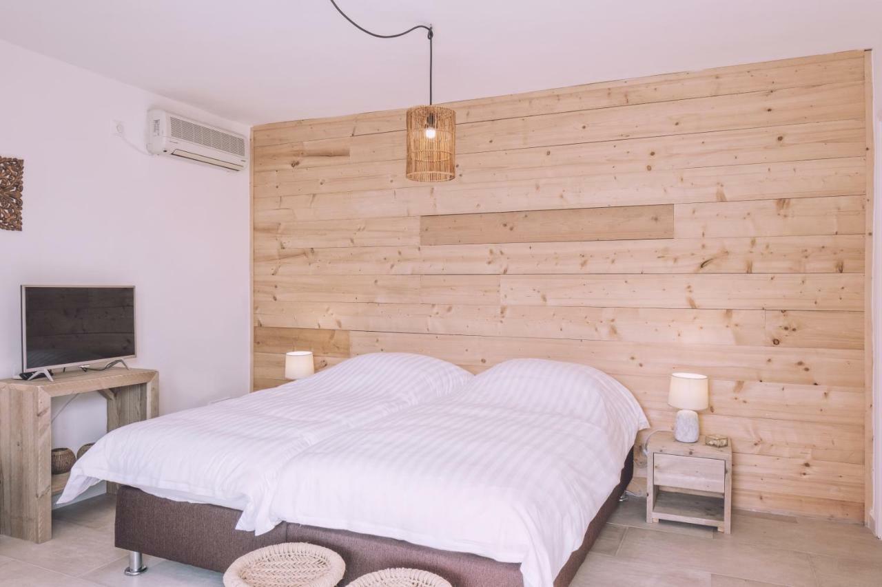 Apartamentos Catharina Maria カラ・ロンガ エクステリア 写真