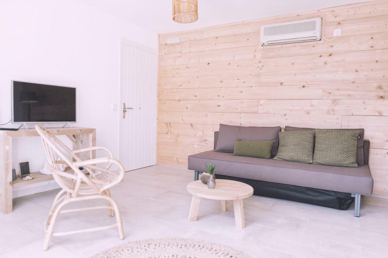 Apartamentos Catharina Maria カラ・ロンガ エクステリア 写真