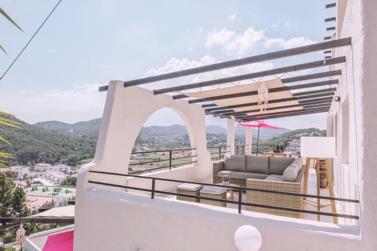 Apartamentos Catharina Maria カラ・ロンガ エクステリア 写真