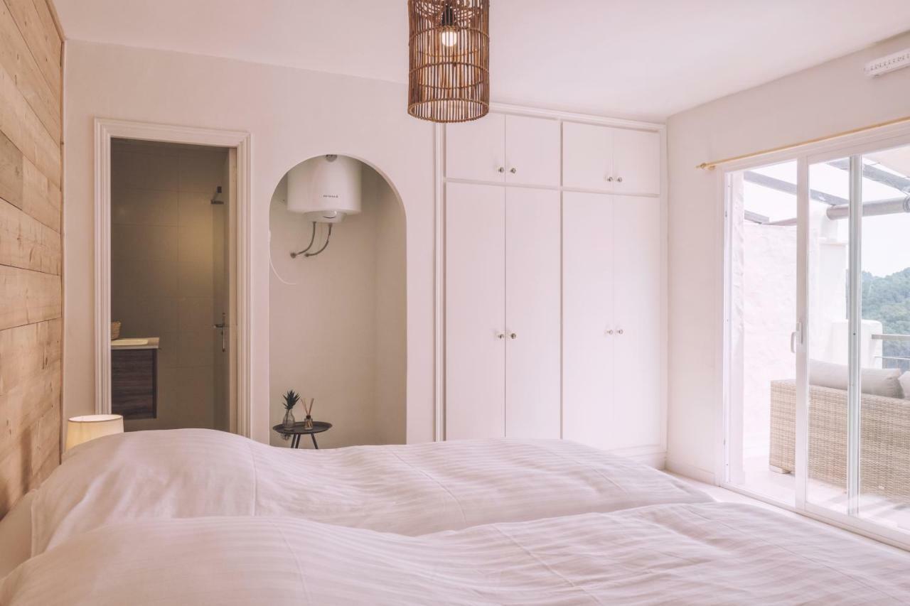 Apartamentos Catharina Maria カラ・ロンガ エクステリア 写真